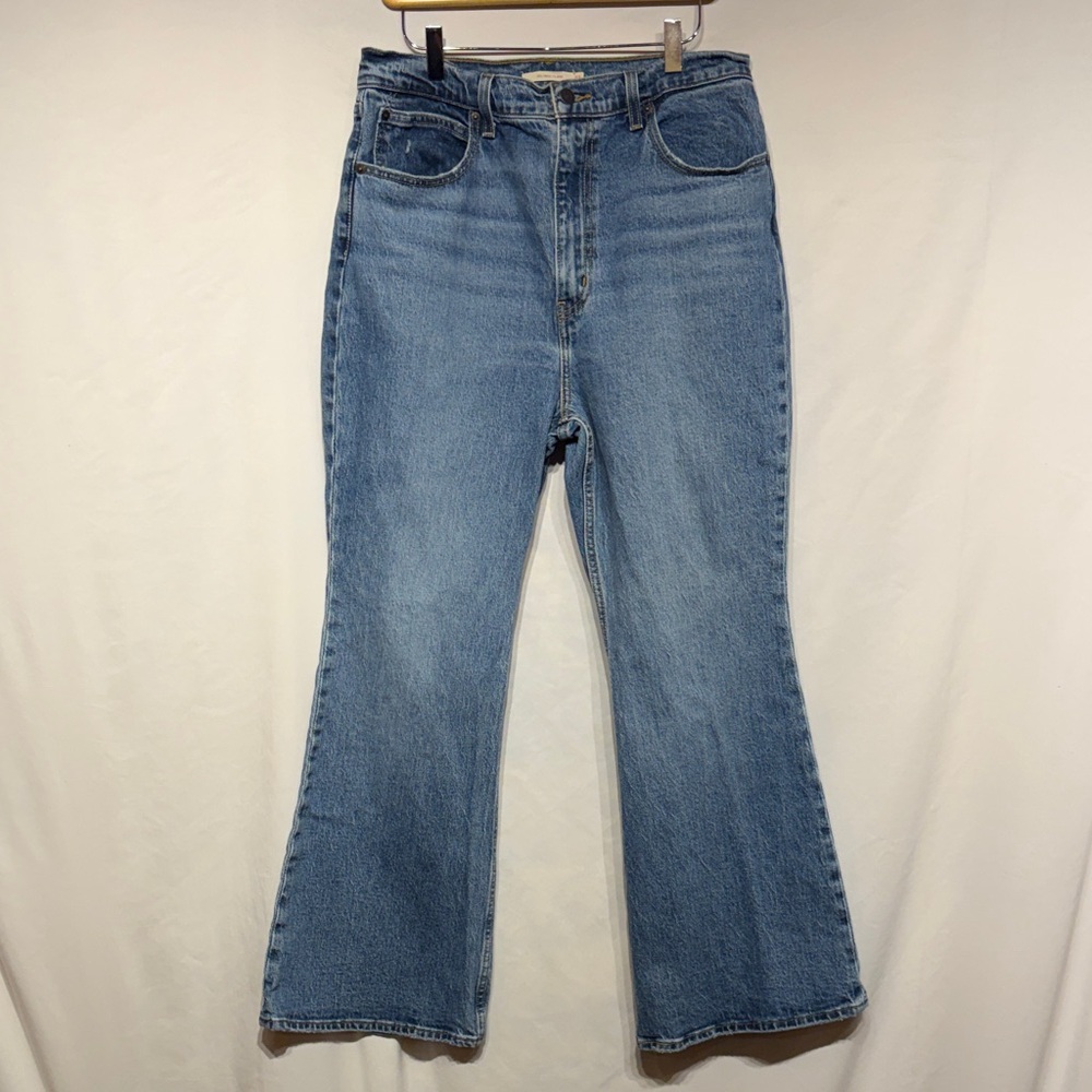 Levi’s 70’s High Rise Flare Sonoma Walks Light Wash Denim Jeans Size 32 - Picture 2 of 12